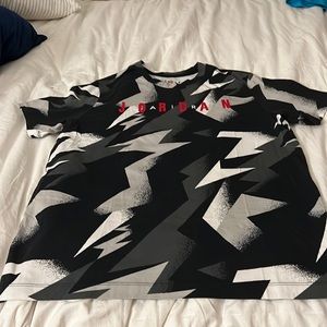 Jordan brand used men shirt size L.